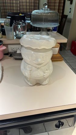 Collectible McCoy 183 Un Painted Cookie Jar
