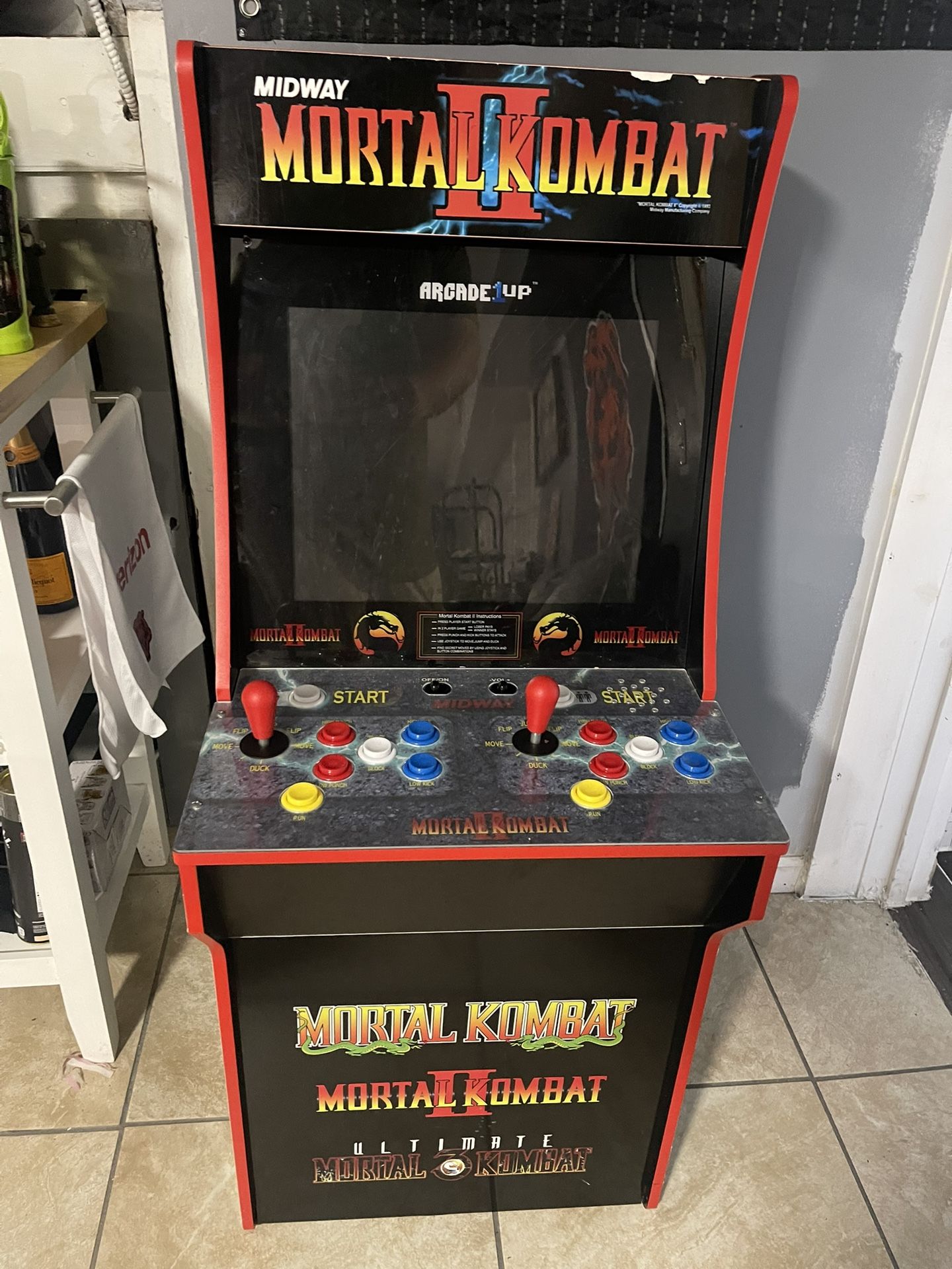 Mortal Kombat Arcade Machine 4ft Tall