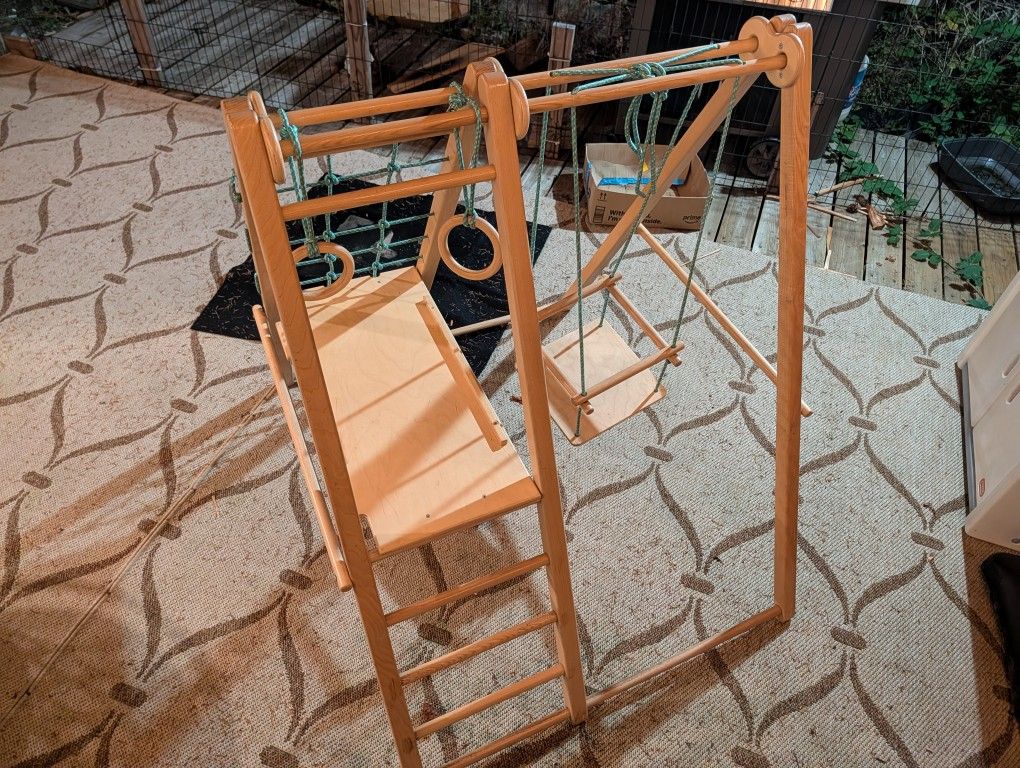 Climbing and Swing Structure
