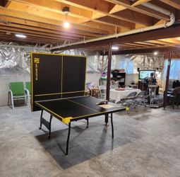 Official Size Indoor Tennis Ping Pong Table 2 Paddles Balls Black Yellow