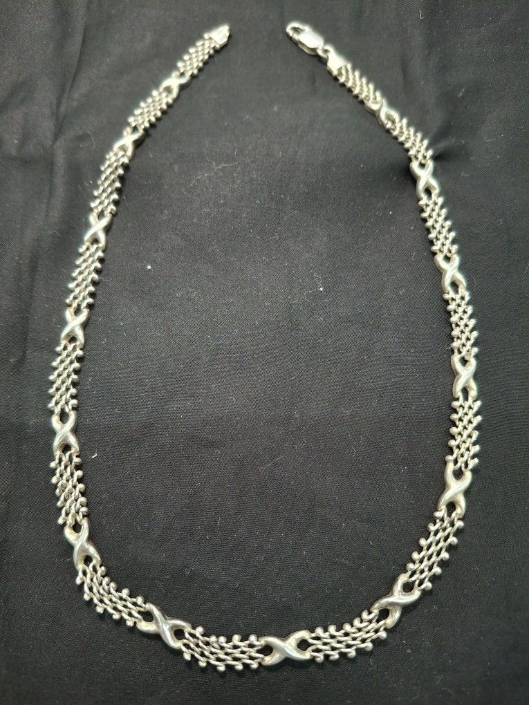 Sterling Silver Italian Link Chain 18 Inches 23.2 Grams Troy