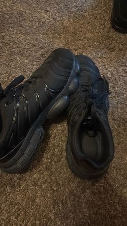 Steel toe All Black Low-Top Sneakers