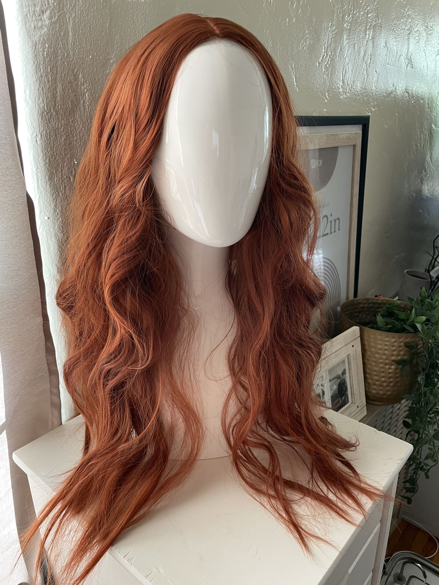 very good K’ryssma long wavy copper red synthetic wig 22 inches anime halloween cosplay