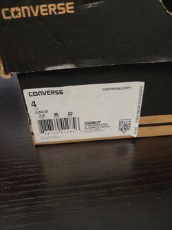 NEW Converse Sz 4 Volt Junior/Kids