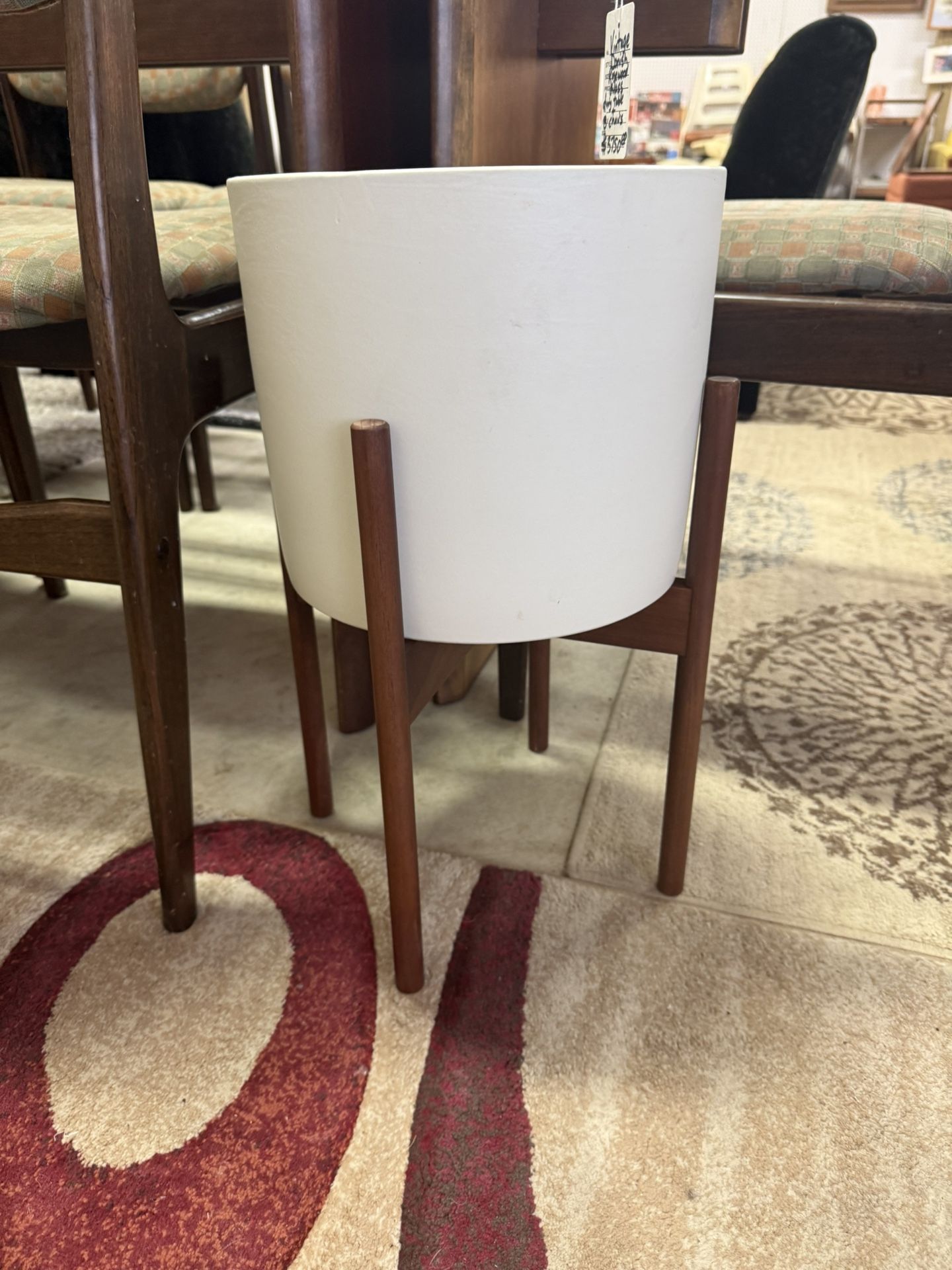 MCM Case Study Ceramics Planter