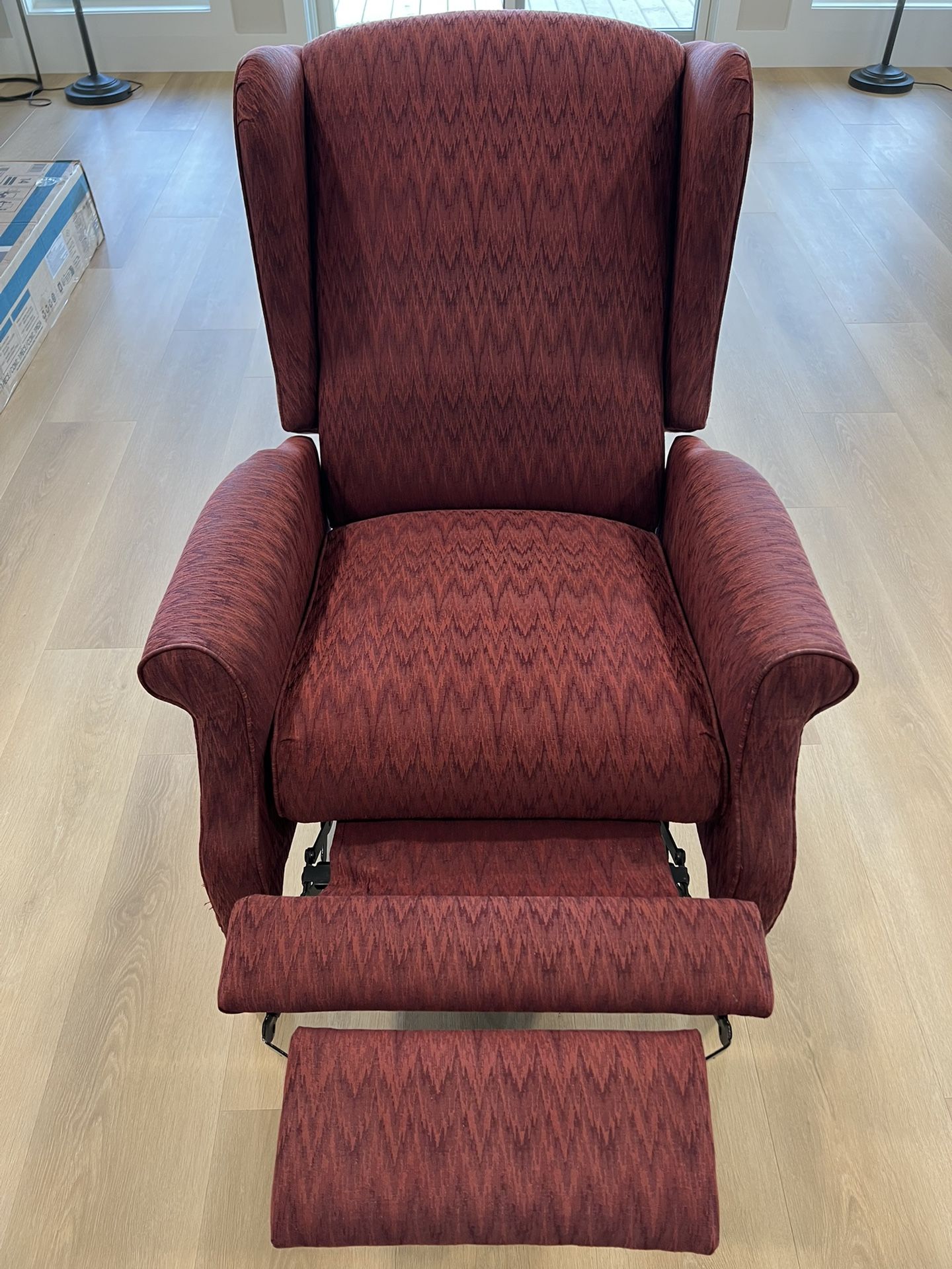 La-z-boy High Leg Push-back Recliner