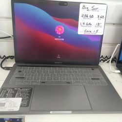 COMPUTER LAPTOP APPLE, MODEL: A 2159