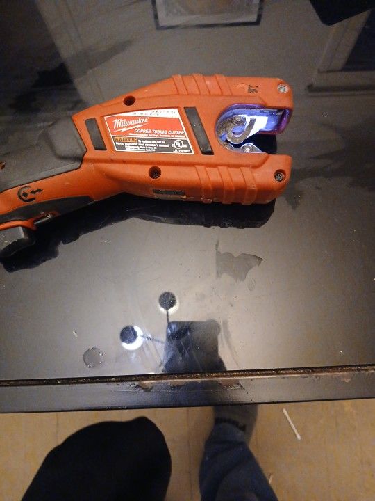 Milwaukee Tubing Cutter