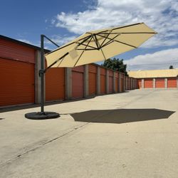 11’ Feet Umbrella Cantilever W Base Included 
