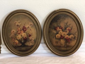 Set of 2 ~ Antique Floral Still Life In Oval Frame ~ Borin Art Products Corp.