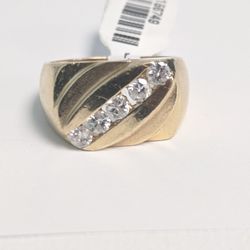 14k Diamond Ring