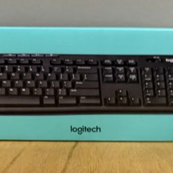 Logitech MK270 Wireless Keyboard and Mouse Combo