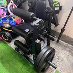 Titan Fitness Leg Extension Leg Curl Machine