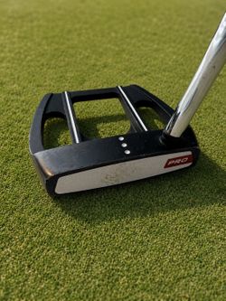 Odyssey White Hot Havok Putter 34” w/ EVNROLL Grip