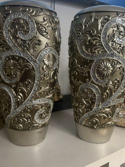 2 Psc Vase