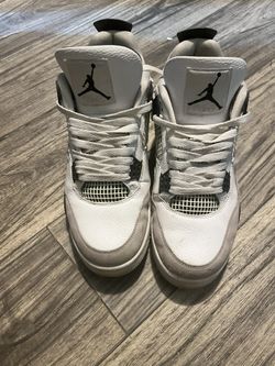 Air Jordan 4