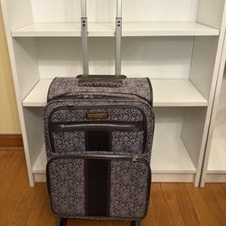 NINE WEST 1-PC. LUGGAGE Medium  Good Quality 
