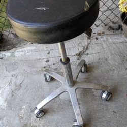 Stool, Adjustable 