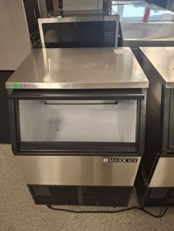 NSF 250lbs ice maker