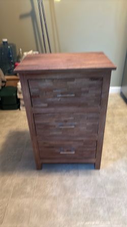 30 inch Hardwood End Table/Dresser