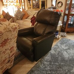 LAZY BOY LEATHER CHAIR