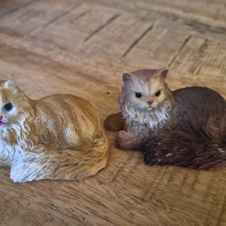 2 Cute Cat Figurines