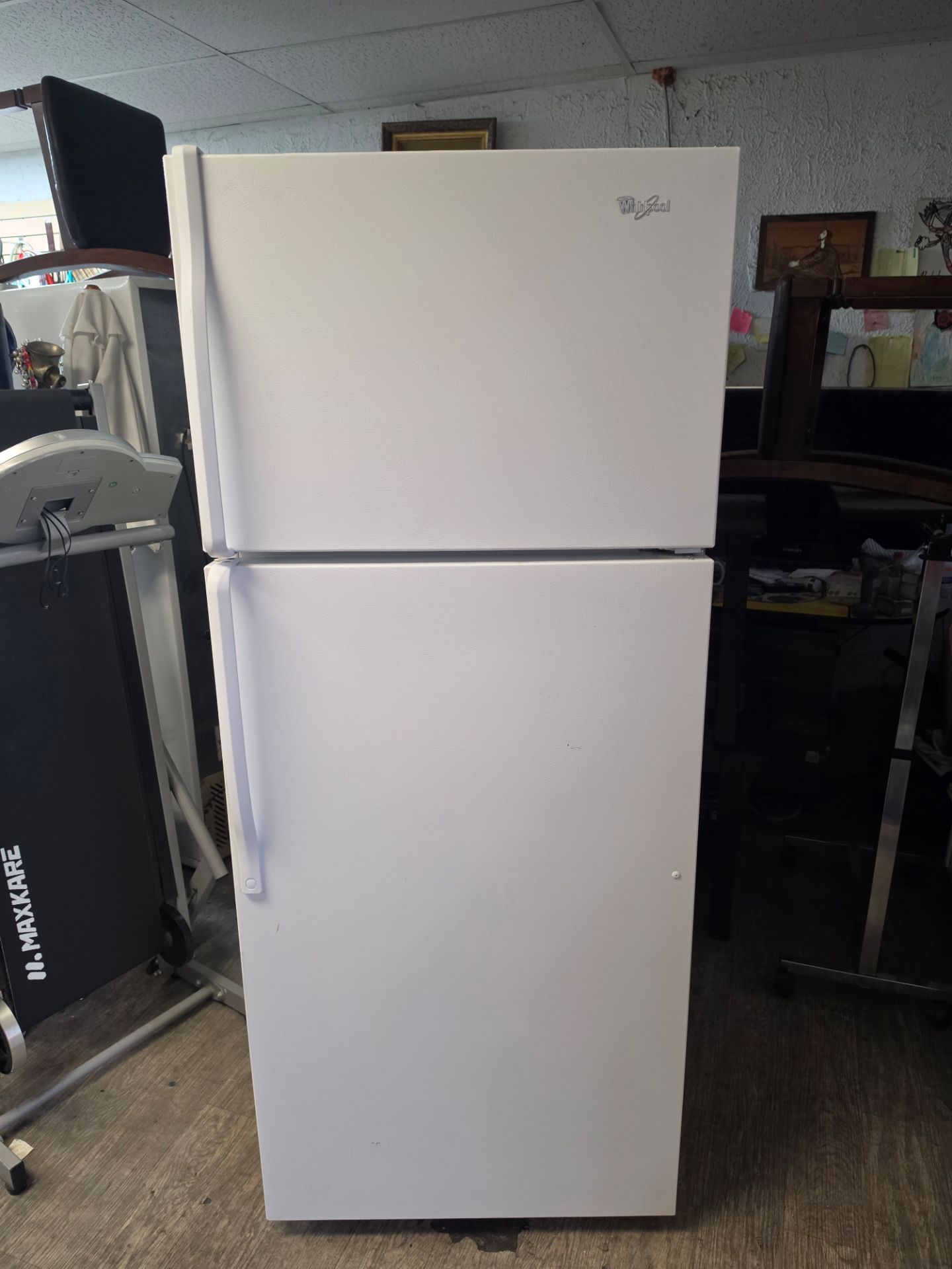 Whirlpool refrigerator 67x28x28