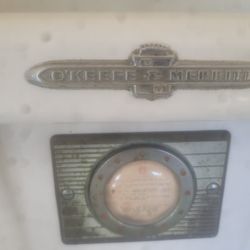 Vintage O'Keefe & Merritt Stove with 4 burners + Griddle +Grillevator +Oven