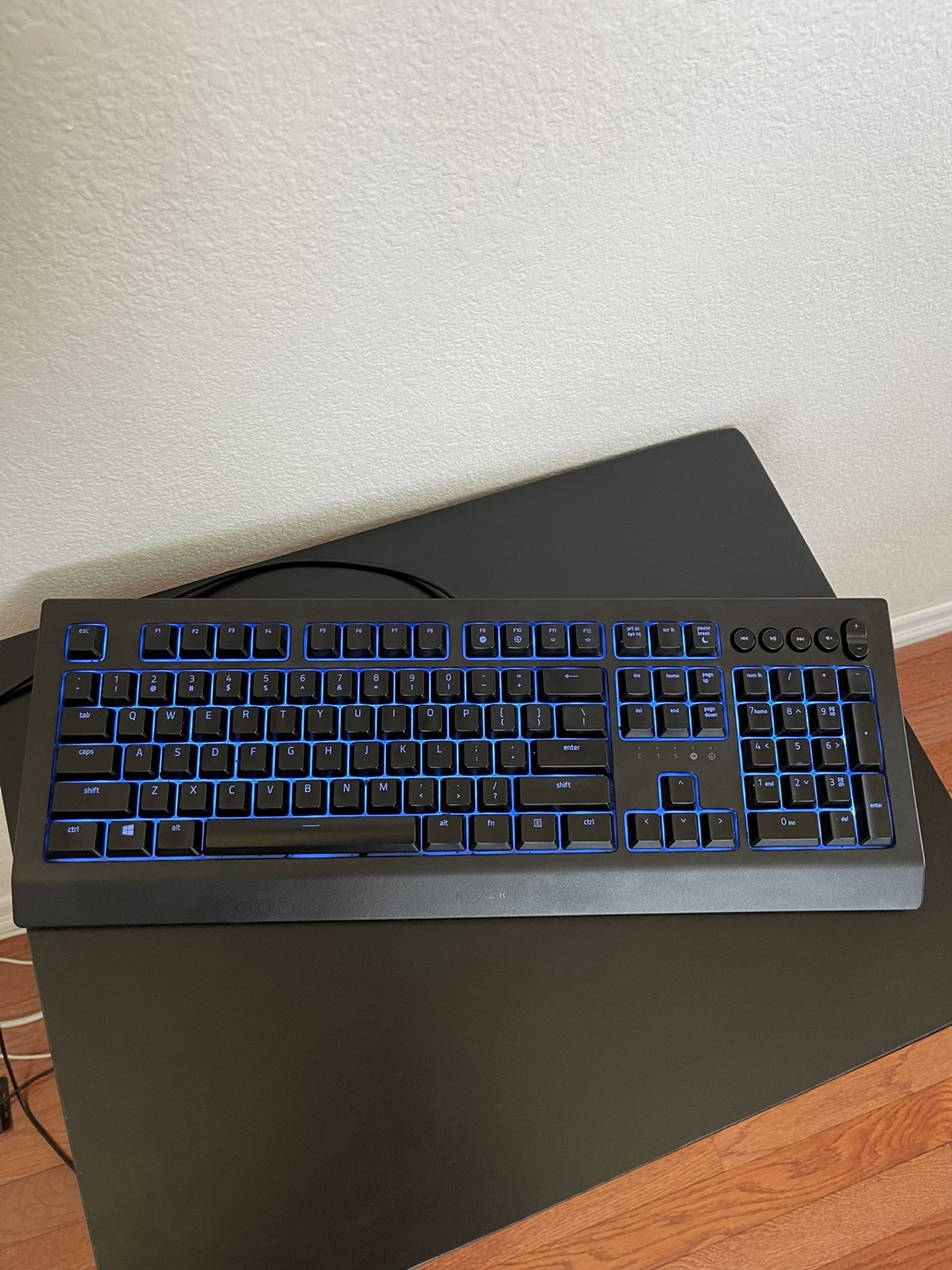 Razer Cynosa V2 Gaming Keyboard: Customizable Chroma RGB Lighting - Individually Backlit Keys - Spill-Resistant Design - Programmable Macro Functional