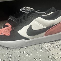 Nike 