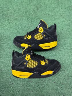 JORDAN 4 THUNDER SIZE 4Y
