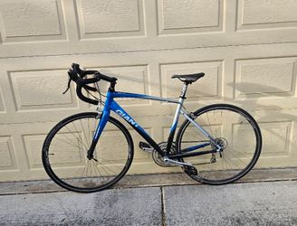 Giant Defy 3 (Medium) - Fresh Tune-Up + Specialized Mimic Saddle