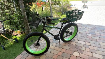 Big tire bike