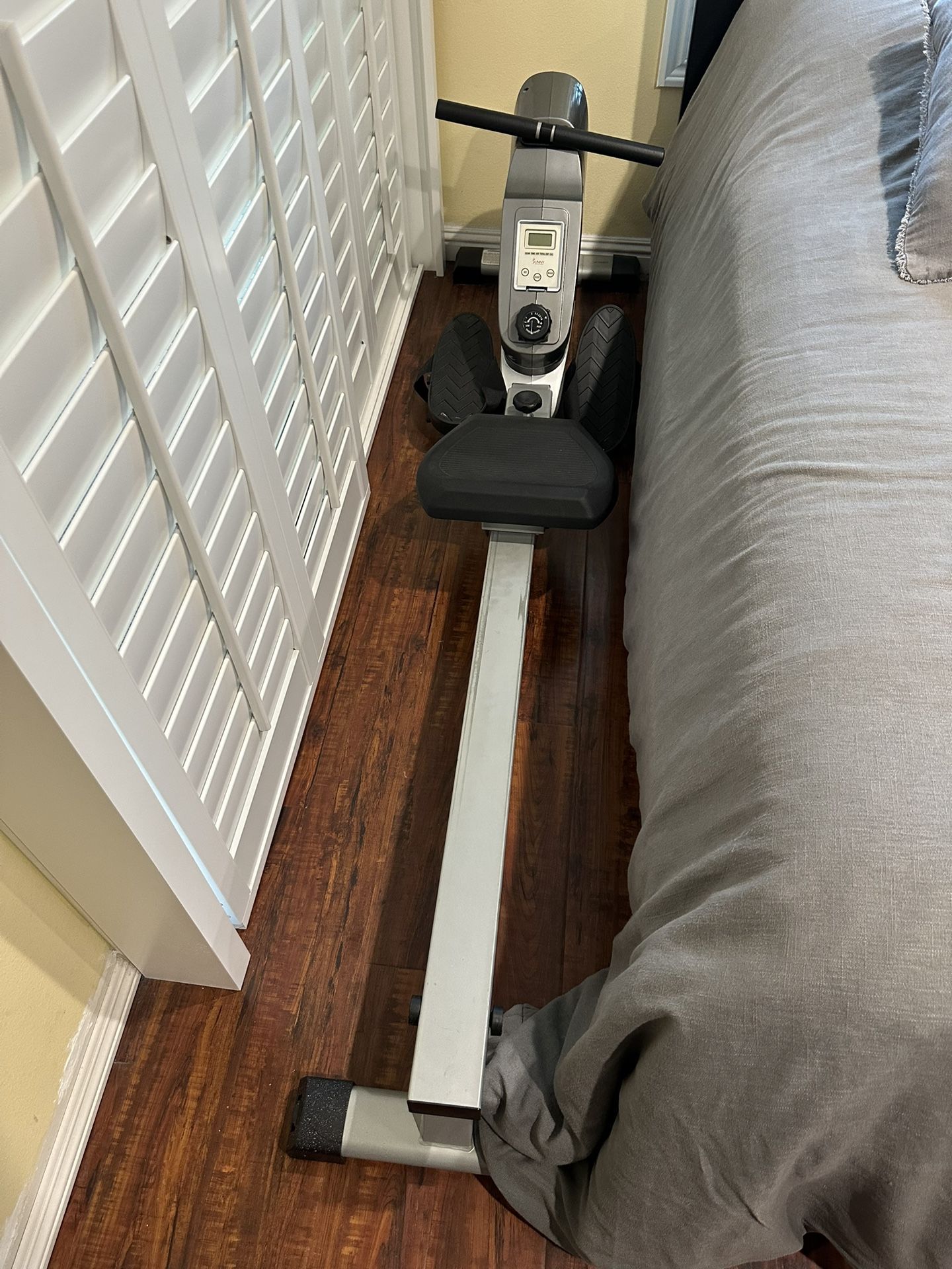 Sunny Magnetic Rowing Machine