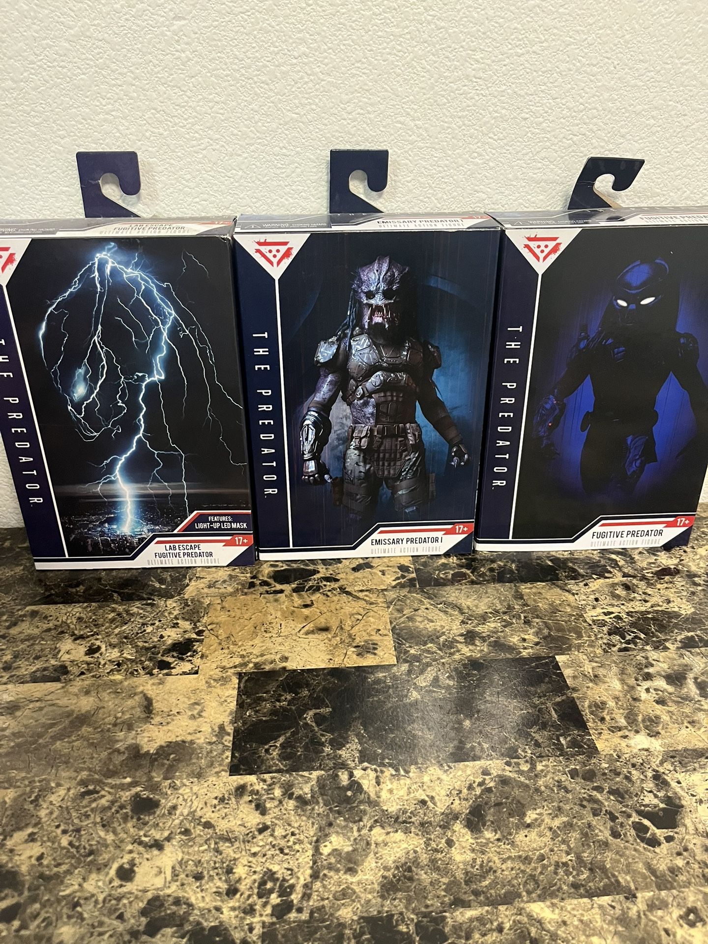 Predators NECA figures