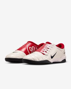Nike Total 90  Soccer Shoes Size 10.5