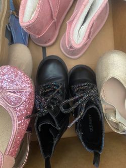 Box of shoes size 6 toddler