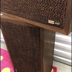 Old timer speaker    (( 📣  Utah  A-70A  mid century set