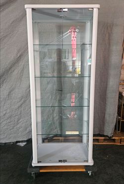 Lighted white display cabinet