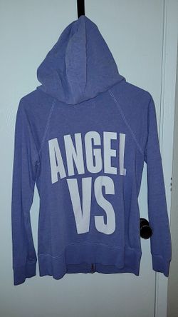 VS Sweater