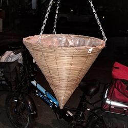 Vietnamese hanging basket