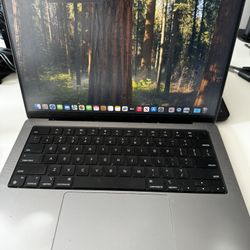 MacBook Pro M1 Max 32GB