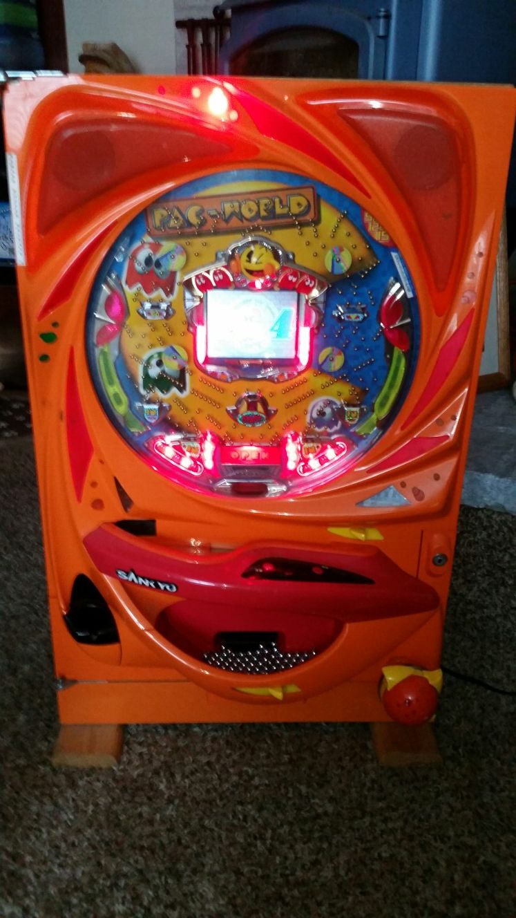 Sankyo Namco Pac World Pac-Man Pachinko slot machine