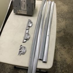 2006 Chrysler 300c Hemi Side Trim And Parts