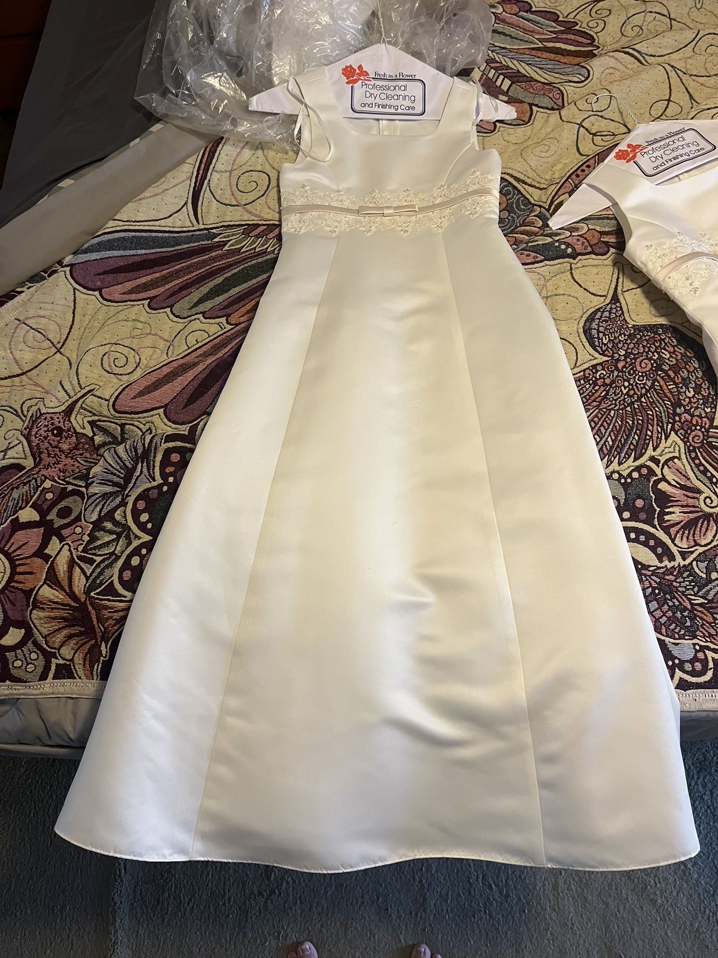 Like New Flower Girl Dress Size 8