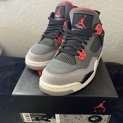 Air Jordan 4 Retro GS
