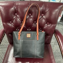 Dooney & Bourke Bag