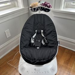 4moms MamaRoo Smart Baby Swing