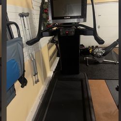 Norditrack X24 INCLINE TRAINERNEW