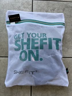 She fit Flex Sport Bra Size 1 Luxe